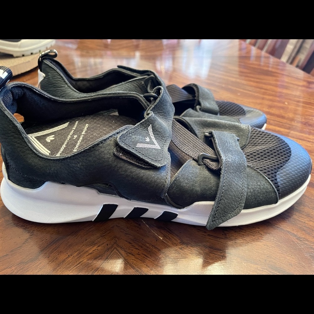 Pre-Owned Adidas Sandal Sneakers.